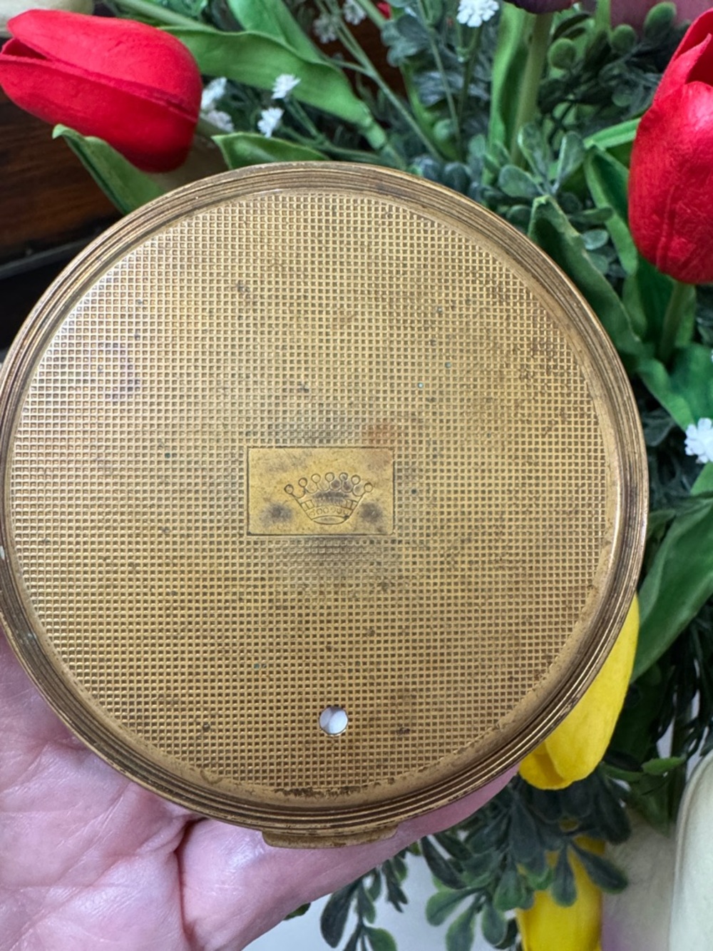 Vintage Black Crown Compact with Gold Sunburst Design Great Britain - Picture 3 of 12